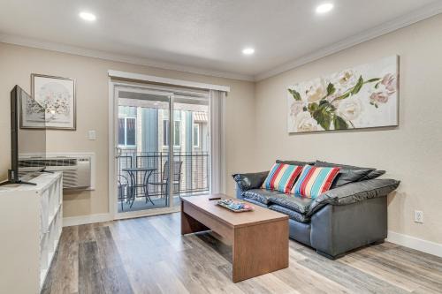 Pleasanton House | Shop, Hike & Sip Wine: Pleasanton Gem w/Balcony!