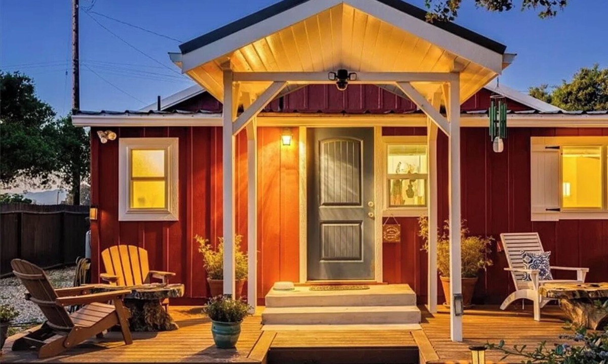 Callender House | Sky Blue 2Bdrm Guest House | Country Escape | Minutes to Beaches & Wineries