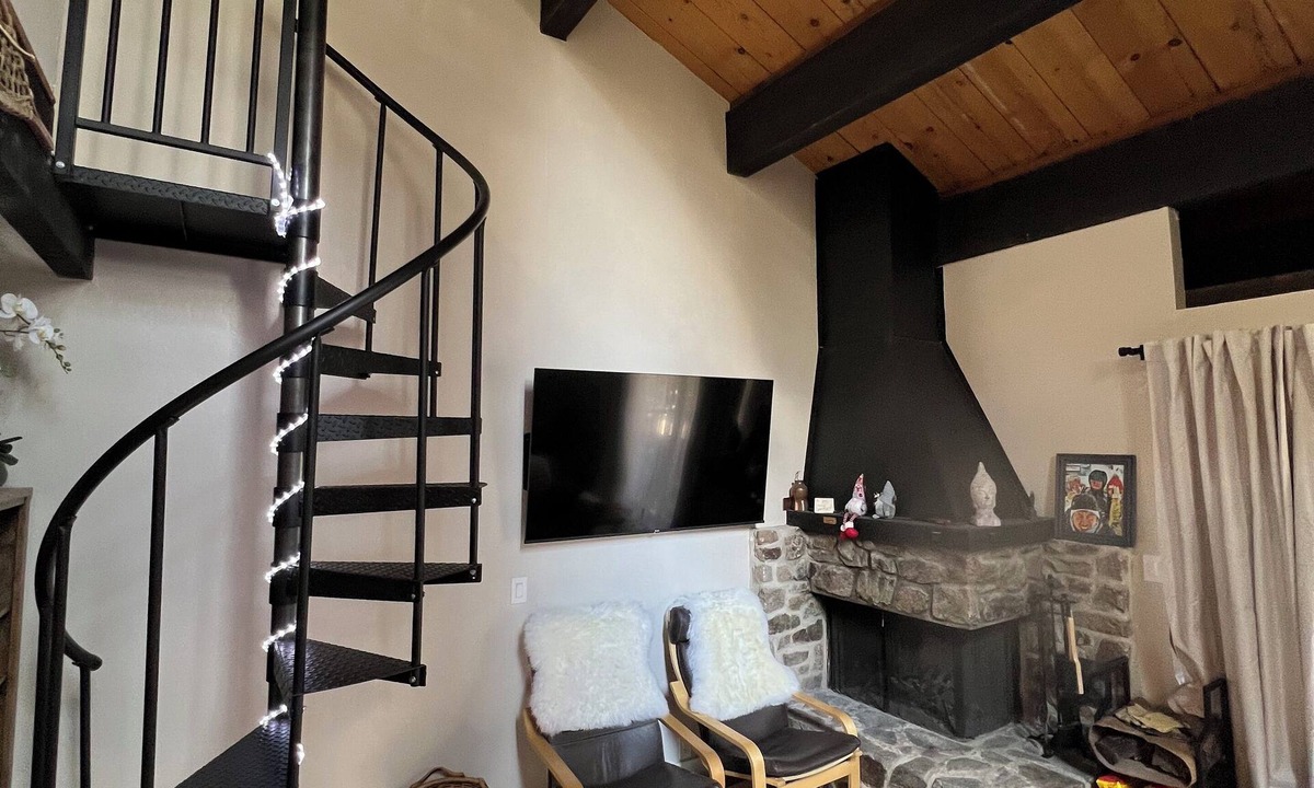 Kings Beach Condo | Spacious 3-bedroom condo with loft, fitness room in charming Kings Beach