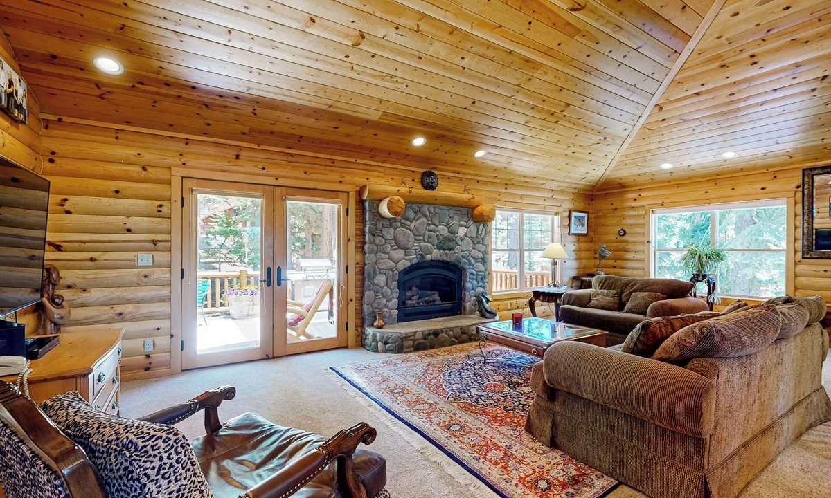 Kings Beach House | Spacious Deck w/Private Hot Tub: Kings Beach Gem