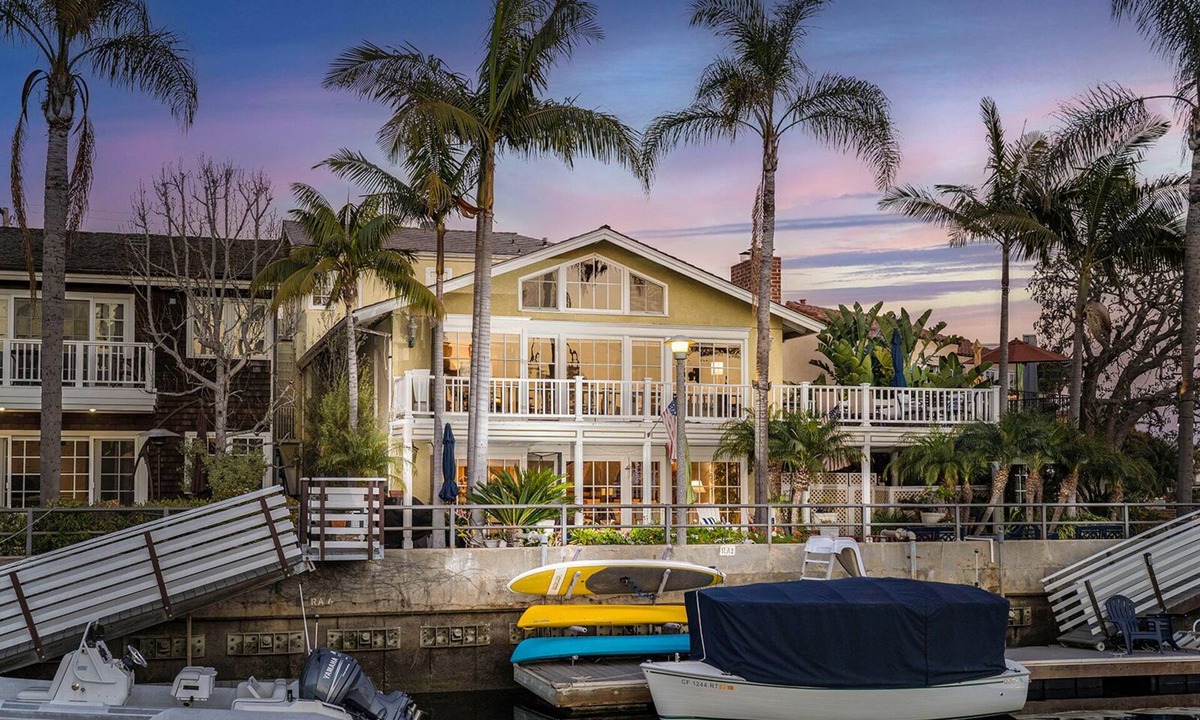 Naples House | Spectacular One of a Kind-6 Bedroom Naples Waterfront Home