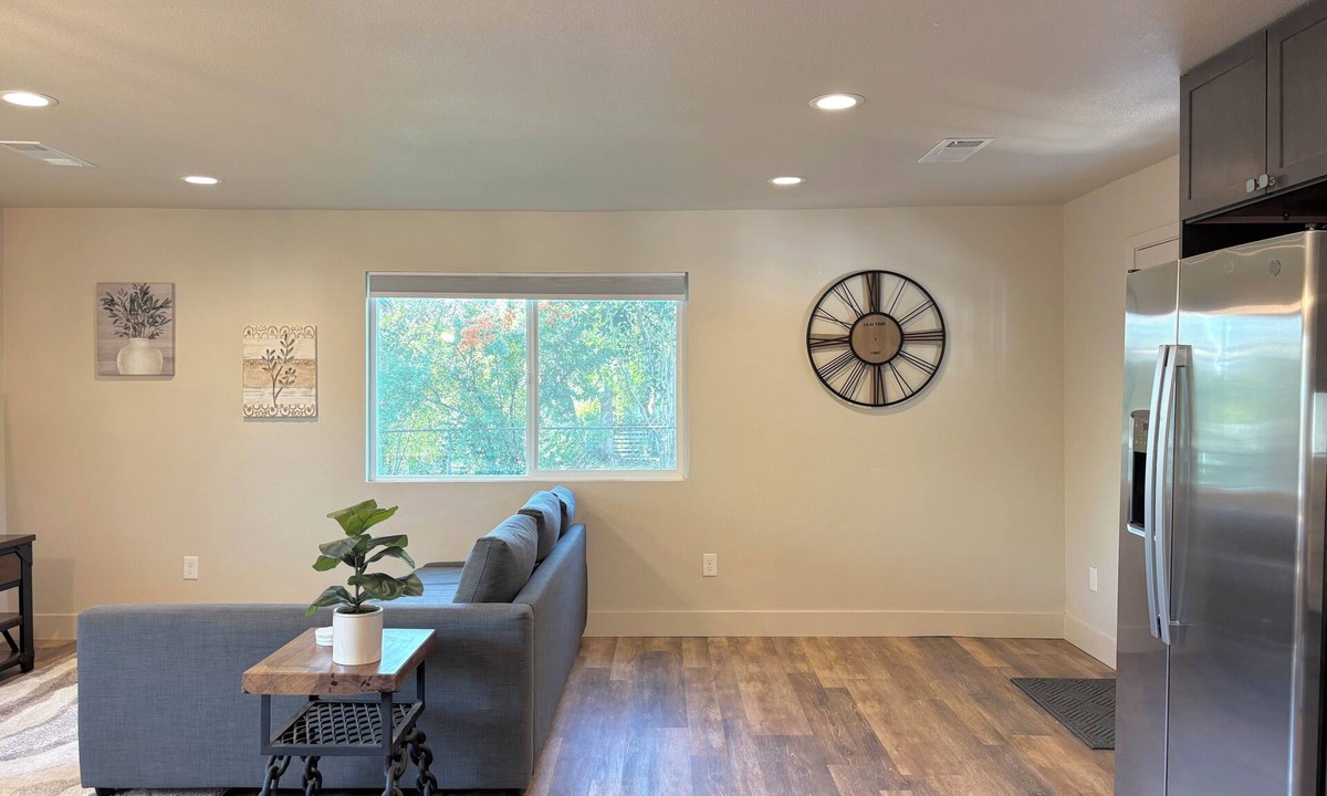 Shasta Lake House | Stay Close to It All – Shasta Lake City Rental Near Lake & Downtown