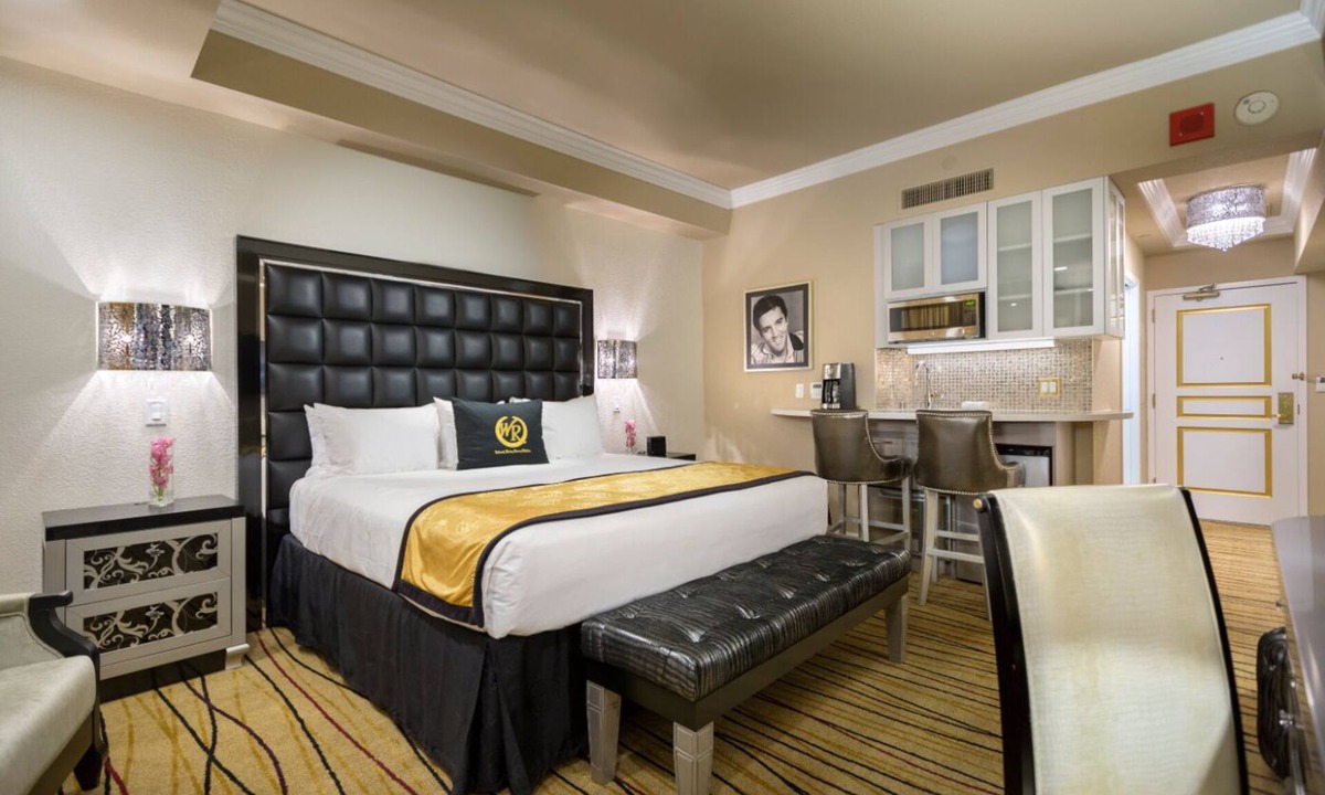 Sunrise Manor Resort | Steps from the Las Vegas Convention Center—just a quick walk through the casino!