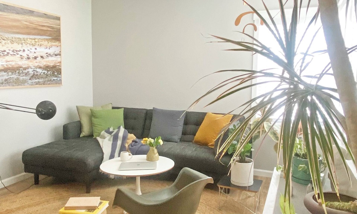 Inglewood House | Steps to SoFi Stadium, Kia Forum and YouTube Theater w/Free Parking!