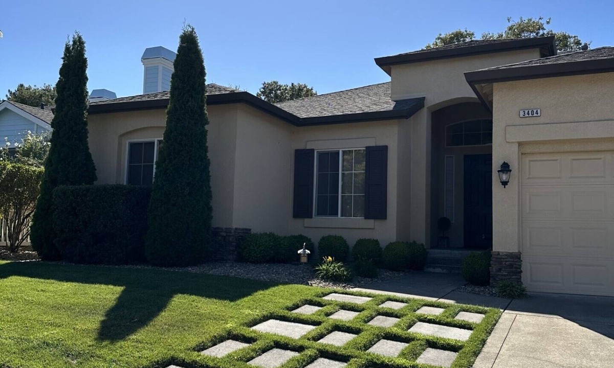 Santa Rosa House | Stunning 3-bdrm + office Santa Rosa home with chef's kitchen and hot tub!