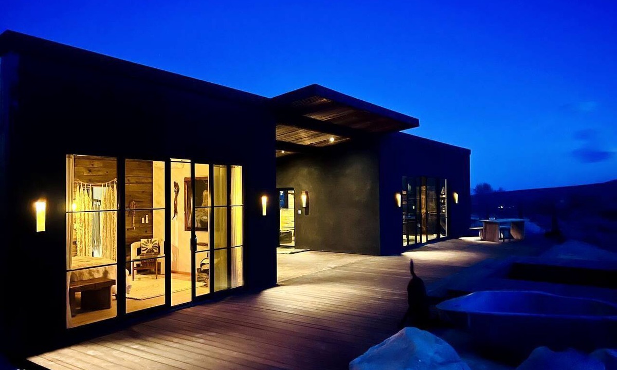 Lone Pine Villa | Stunning Design Rental Incredible for a Luxury Escape in Lone Pine, California