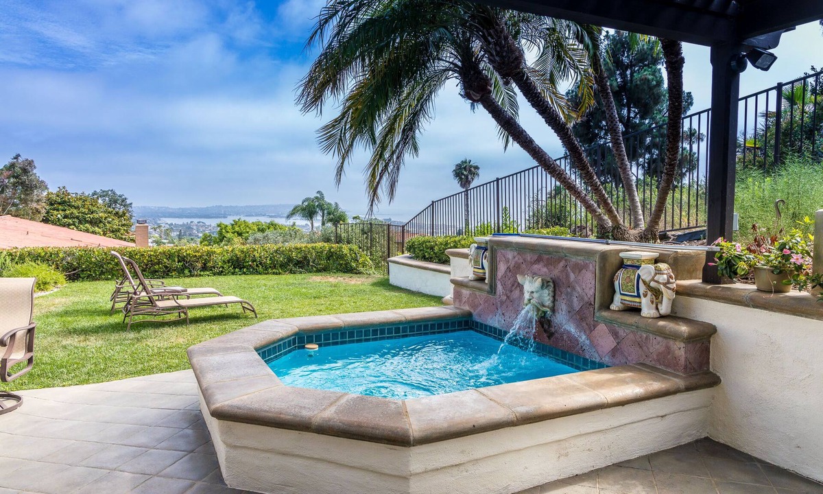 La Jolla Alta House | Stunning Ocean, Bay & City View, private cul-de-sac Mt Soledad south