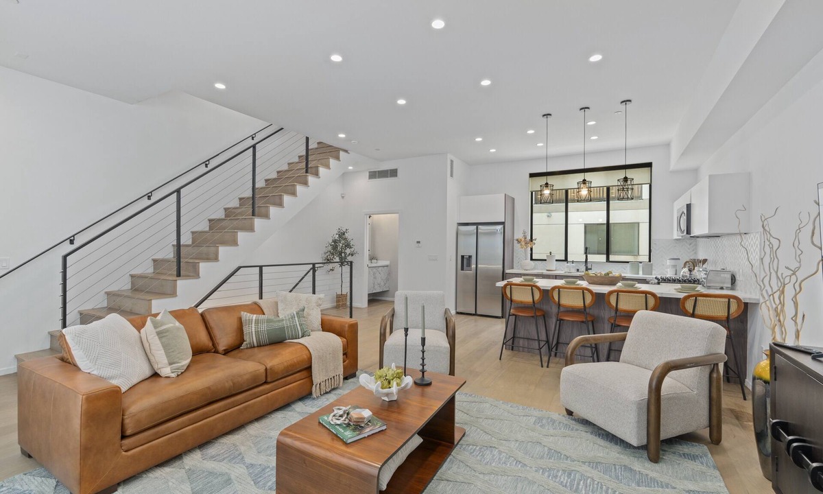 Hollywood House | Stylish vacation home in heart of Hollywood