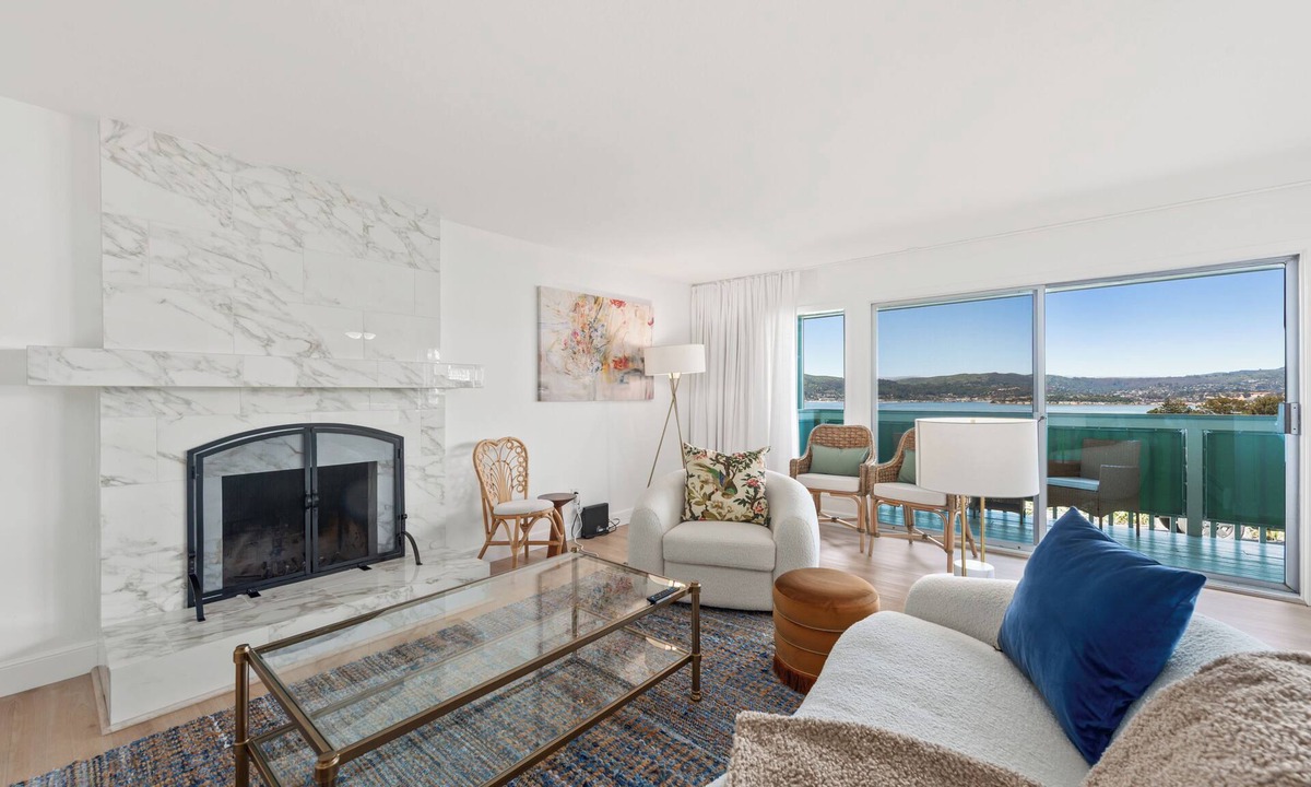 Belvedere Tiburon Apartment | Sunny Bay View Condo , Relax in Tiburon