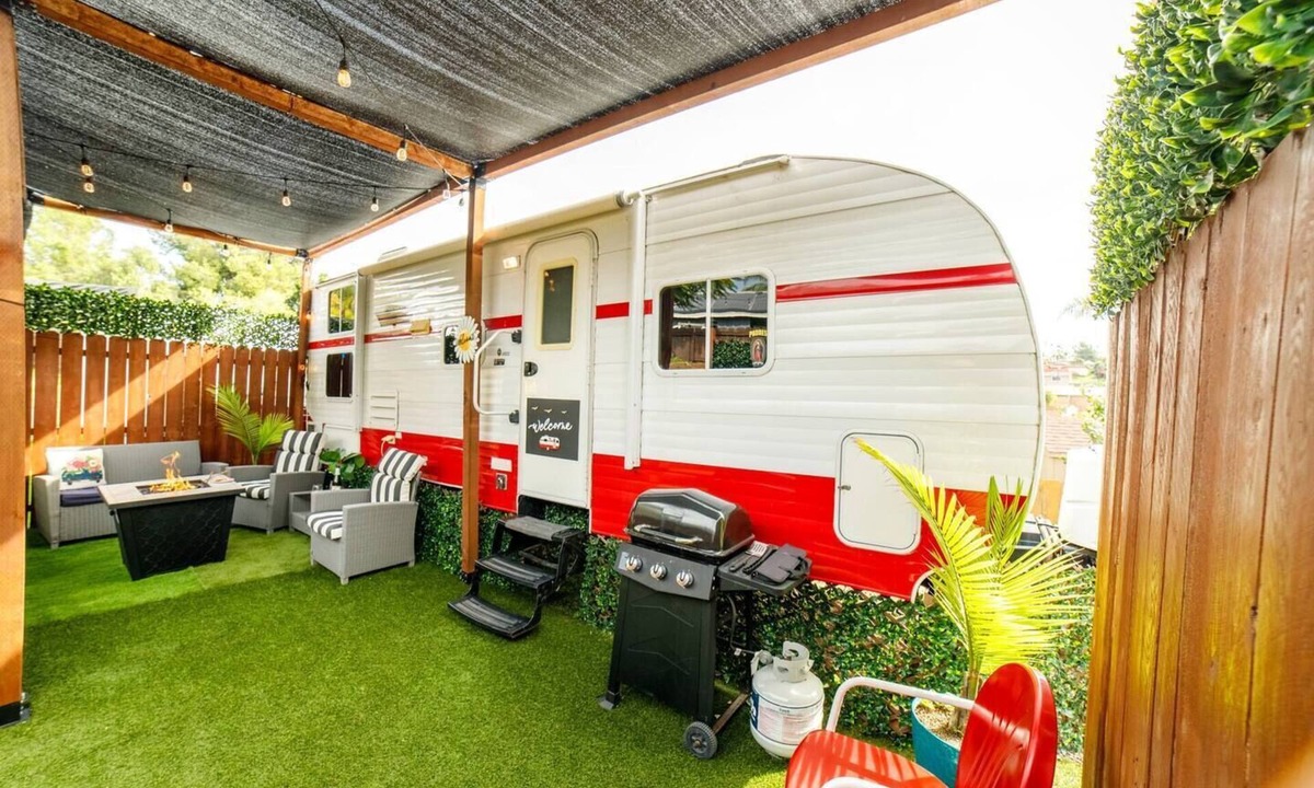 Granite Hills House | Super Summer Savings at Darling Daisy!