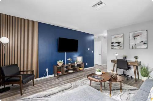 Valley Center House | The Blue House at Guardian Ranch