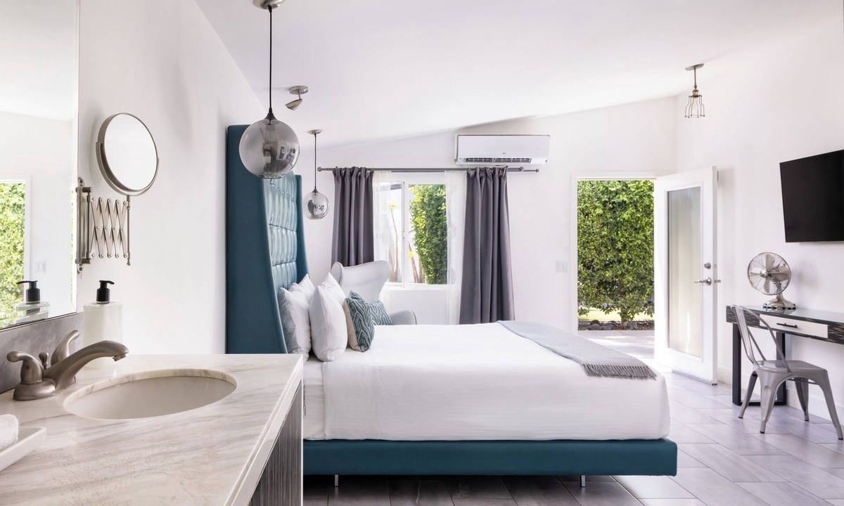 Little Tuscany Hotel | The Palm Springs Hotel
