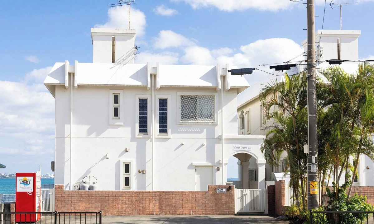 Kin House | The sea is right in front of you Twostorey villa that can accommodate up to 10 people/Kunigami-gun Okinawa