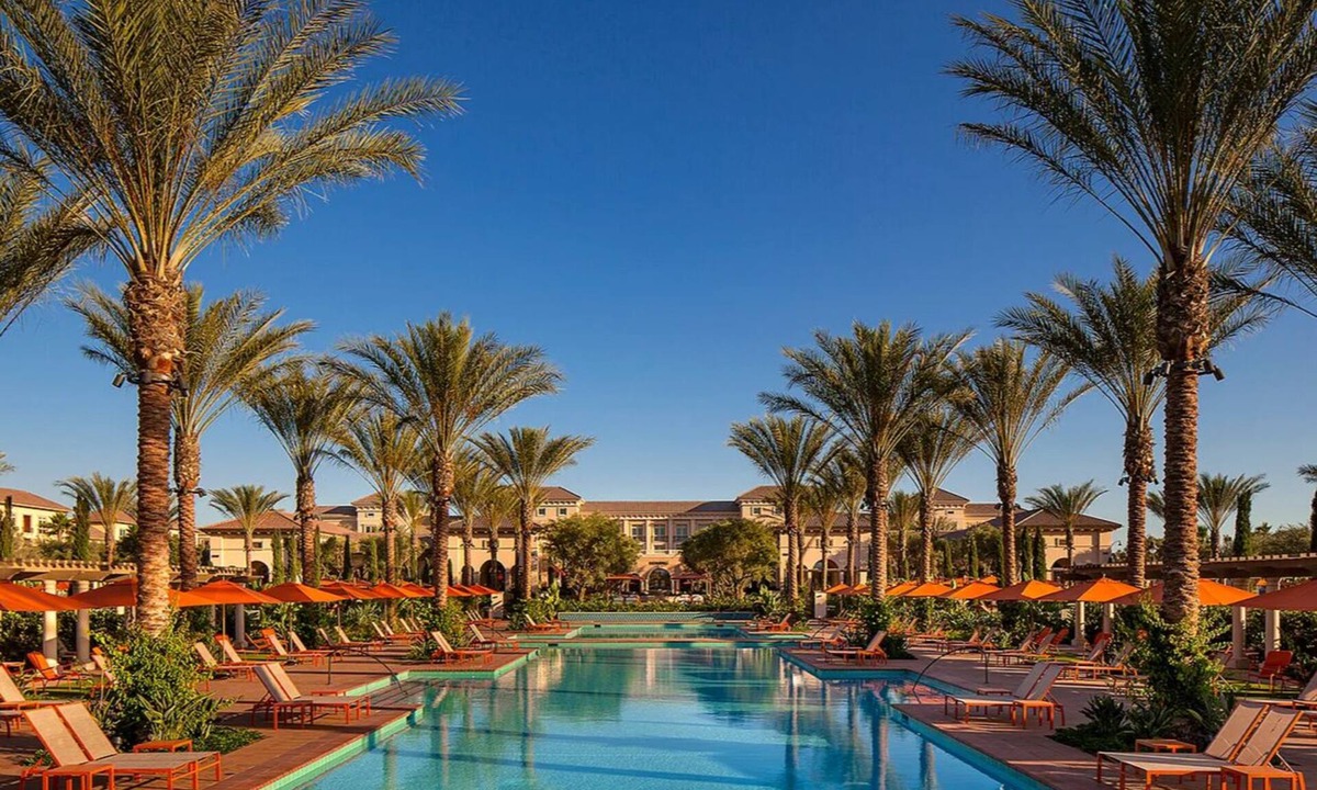 Irvine Research Center Apartment | The Village 5 Mins Walk Distance to Irvine Spectrum Center