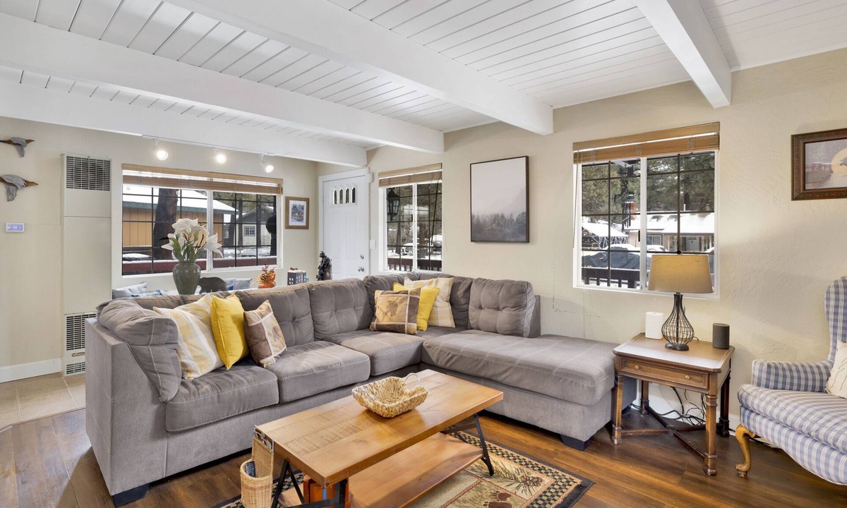 Peter Pan Cabin | Tinker Bell Gambrel Retreat Cabin at Big Bear