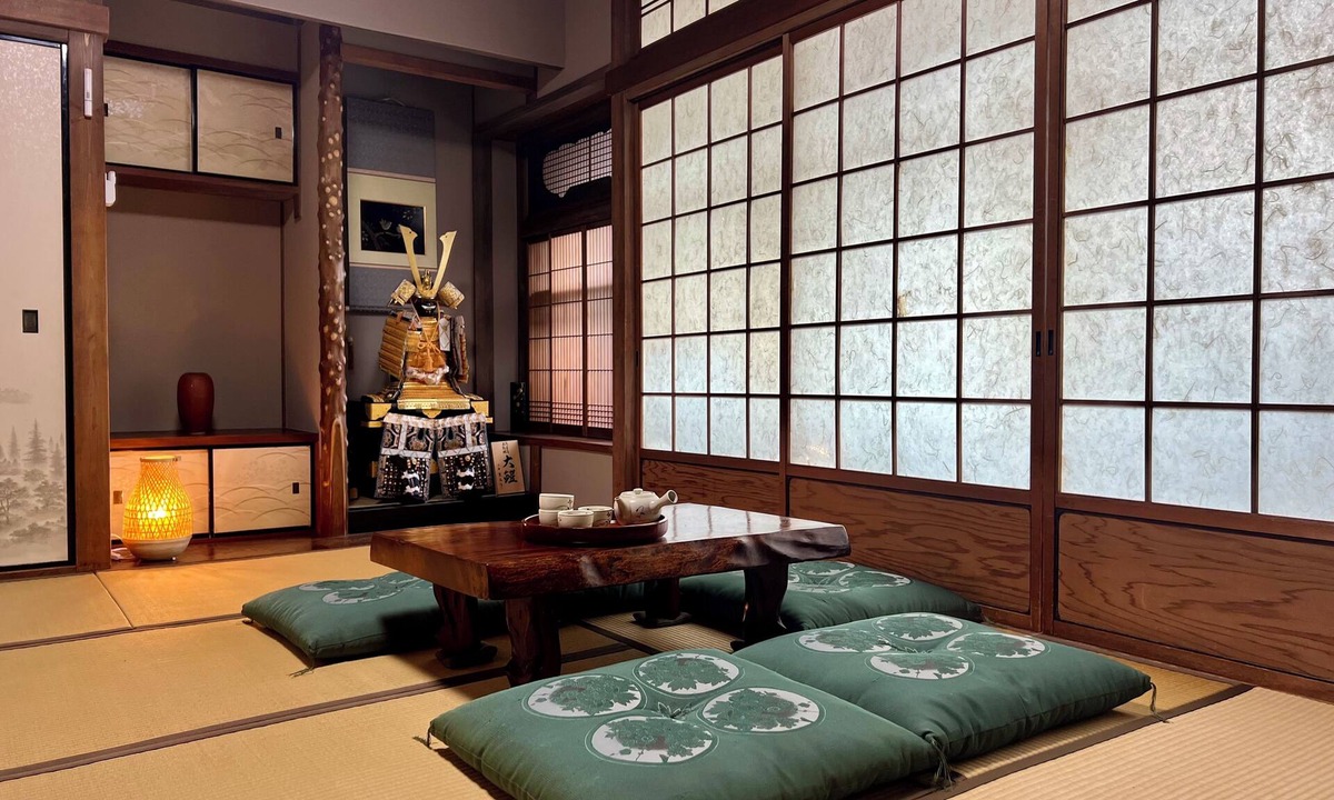 Tennoji House | Tsubame-no-ie Tamatsukuri] 1 minute walk from Tamatsukuri Station｜Max 10 people｜100 ㎡｜Shinsaibashi, Namba, Umeda, Nara, Osaka Castle｜Excellent access