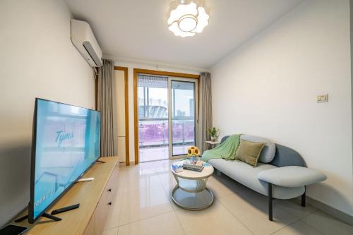 Wantiguan Apartment | Tyms Xujiahui Loft Studio near Stadium Line 1 and 4