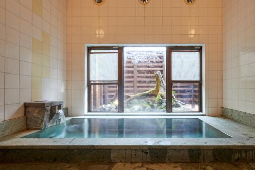 Hakone Villa | Villa Noël Hakone Chimney Luxury Onsen & Sauna Retreat