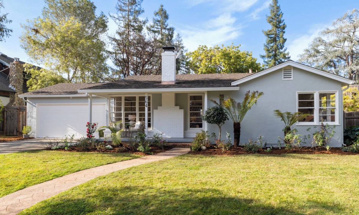 North Los Altos House | Walk to Downtown! Storybook Old Los Altos Retreat