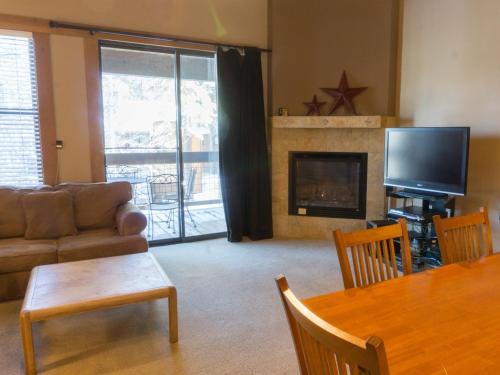 Truckee Apartment | Walk to the Village - Spacious Northstar Condo