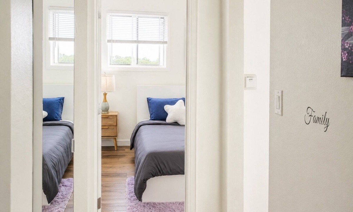Glendale Apartment | Warm and Inviting Apt with Charm