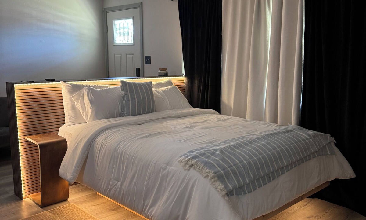 Merced Apartment | Welcoming 1-bedroom apartment with AC in central Merced Ashluxeliving