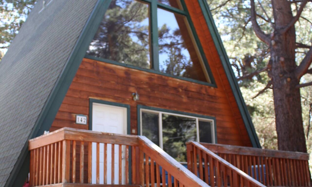 June Lake Hotel | Whispering Pines