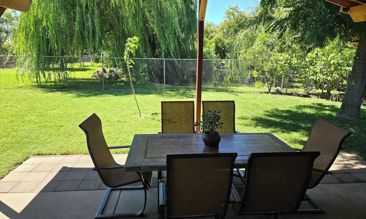 Rio Linda House | Willow Pond Oasis