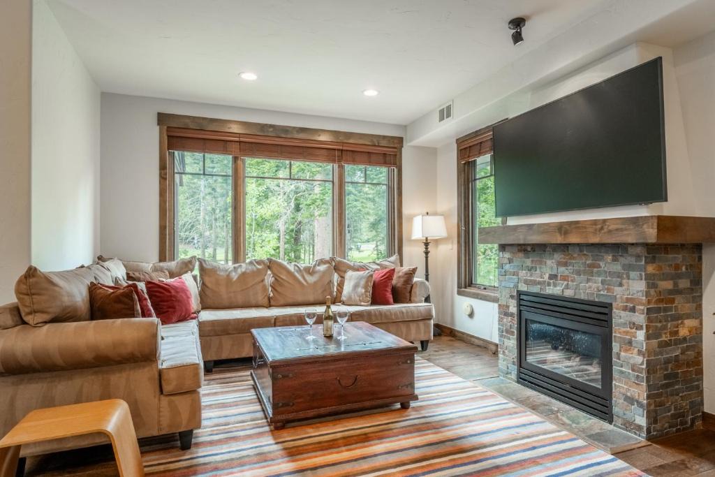 Woodwinds House | Woodwinds 63