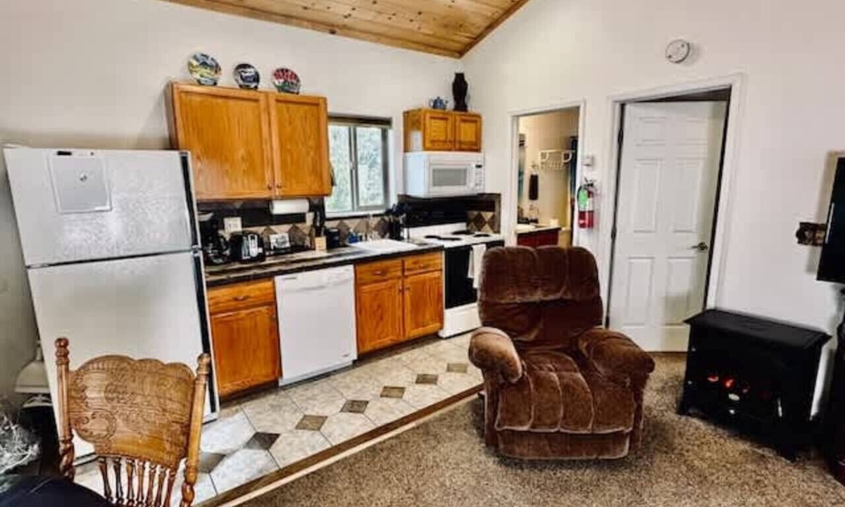 Yosemite West Apartment | Yosemite Woods Duplex in Yosemite - Upper Unit