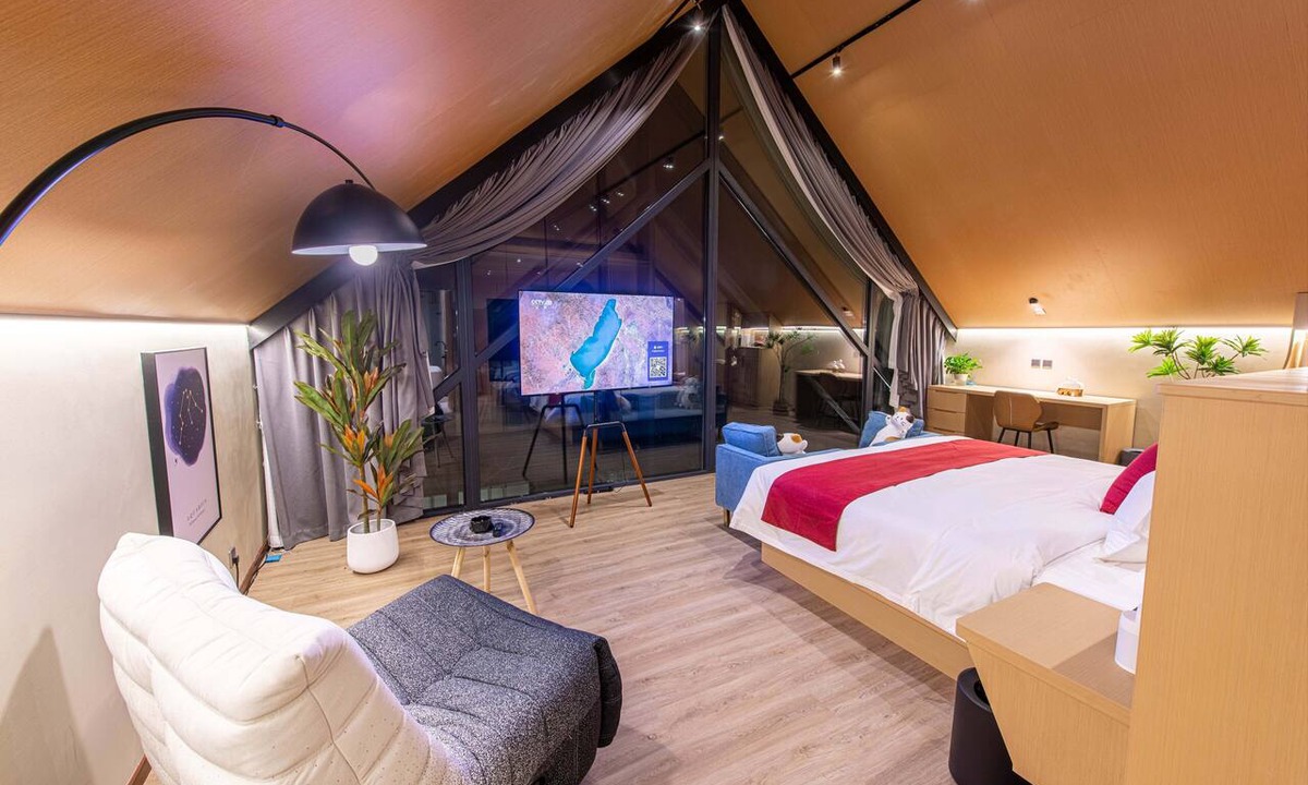 Huairou Hotel | Yusu Star