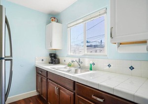 Ben's Beach Bungalow 5, cheery Mission Beach 1BR!