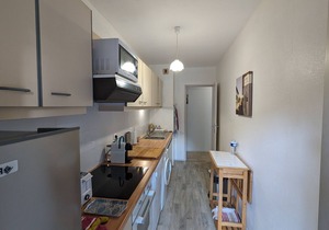 Central Arcachon - Charming 2-BR for 4 with Balconies & Parking in Arcachon