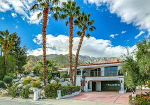 Large 6 Bedroom Palm Springs Home