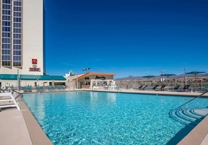 Riverview King Room | Aquarius Casino Resort | Colorado River View