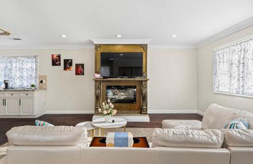 San Jose House | Spaciour 4Br 4Bth Stunning house with Free Parking