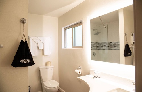 Newhall Hotel | Sterling Inn