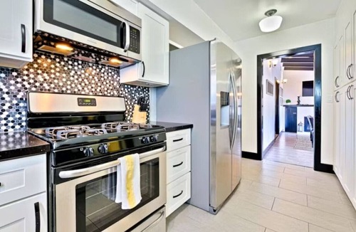 Anaheim Colony Historic District House | ৎ୭Disney Anaheimৎ୭heated pool Jacuzi games & more
