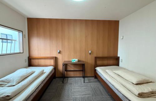Tsuruhashi House | ホステル今鶴 二人部屋 302号室