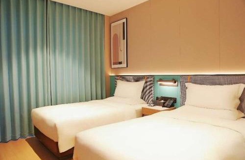 Xiaodian Qu Hotel | 怡致酒店太原长治路学府街地铁站店