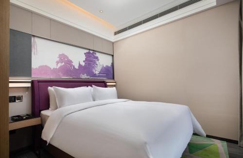 Shuangqiao District Hotel | 承德避暑山庄希尔顿欢朋酒店