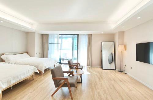 Middle Chaoyang House | 栖雅民宿