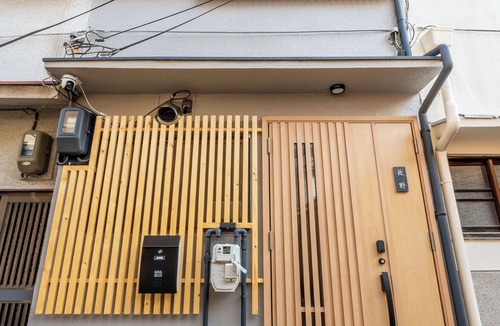 Nakatsu House | 梅田徒歩圏｜一棟貸し58㎡｜6名宿泊｜USJ・京都・奈良観光に便利｜女子旅・家族旅行