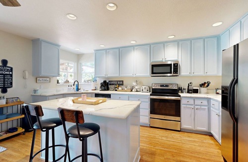 Copperopolis House | 1 Mi to Lake Tulloch: Home w/Patio Oasis & Pool