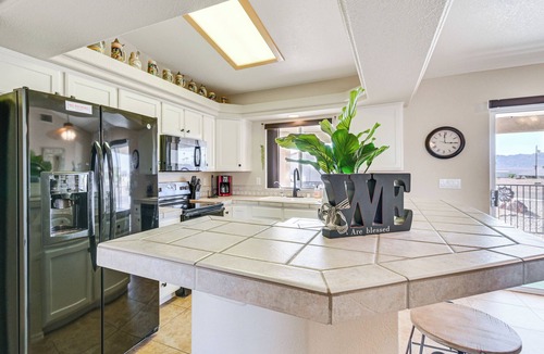 Lake Havasu City House | 1 Mi to Windsor Beach - Lake Havasu City Home