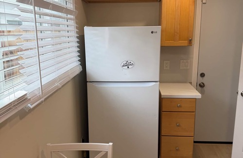 North Long Beach Apartment | 1 month minimum - private studio unit in North Long Beach neighborhood
