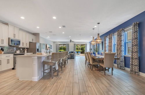 Bay Lake House | 10 Mins Disney/Games Room/Arcade Machine/Private Pool and Spa/7 Kings!Themed