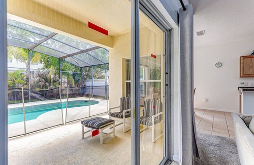 Eagle Pointe South House | 10 mins to parks in Orlando,Kissimmee, with gated community and pool
