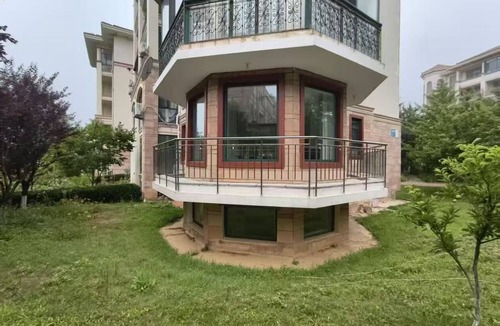 Jinzhou District Apartment | 10min Walk to Jinshitan Beach! Split-Level Retreat w/Sauna & Massage Chair