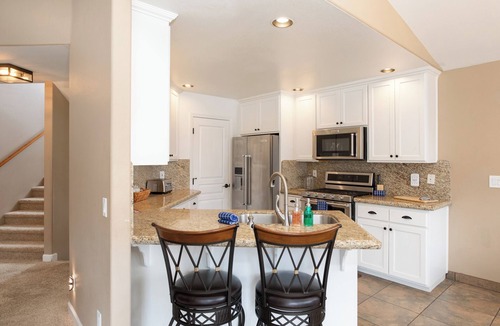 Oceano House | 1210 Pacific Blvd,